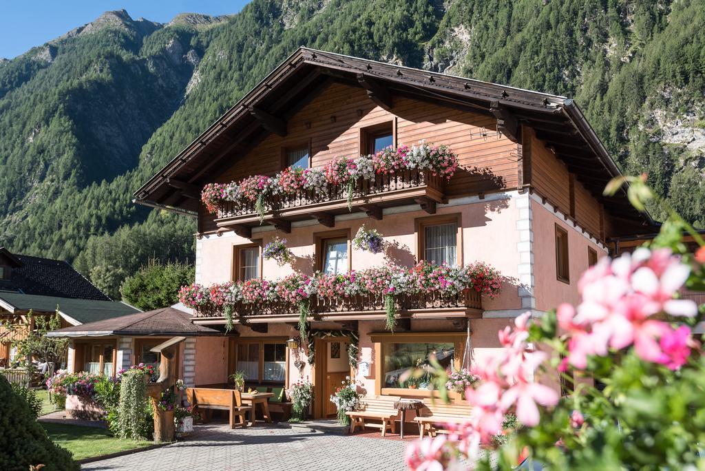 Landhaus Lackner Heiligenblut Exteriör bild